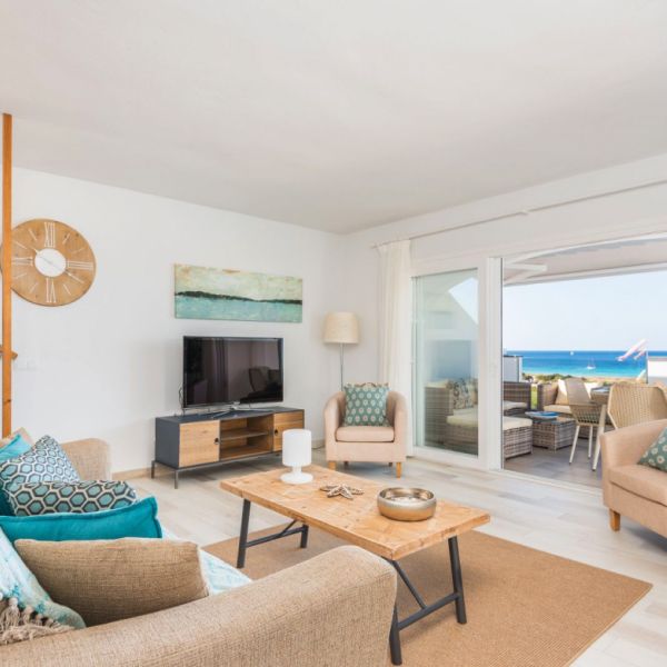 Apartamentos, casas y villas